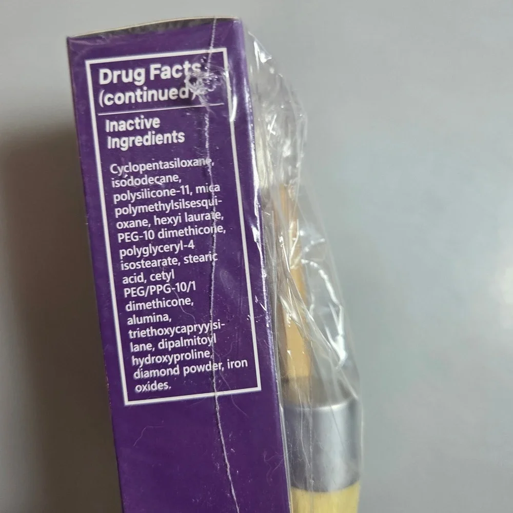 Dimot High-Performance Naturals Blur Imperfections Tinted SPF with Brush Set NEW